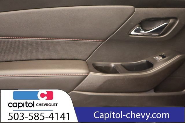 Used 2023 Chevrolet Traverse RS w/ LPO, Cargo Package AWD/4WD image 36