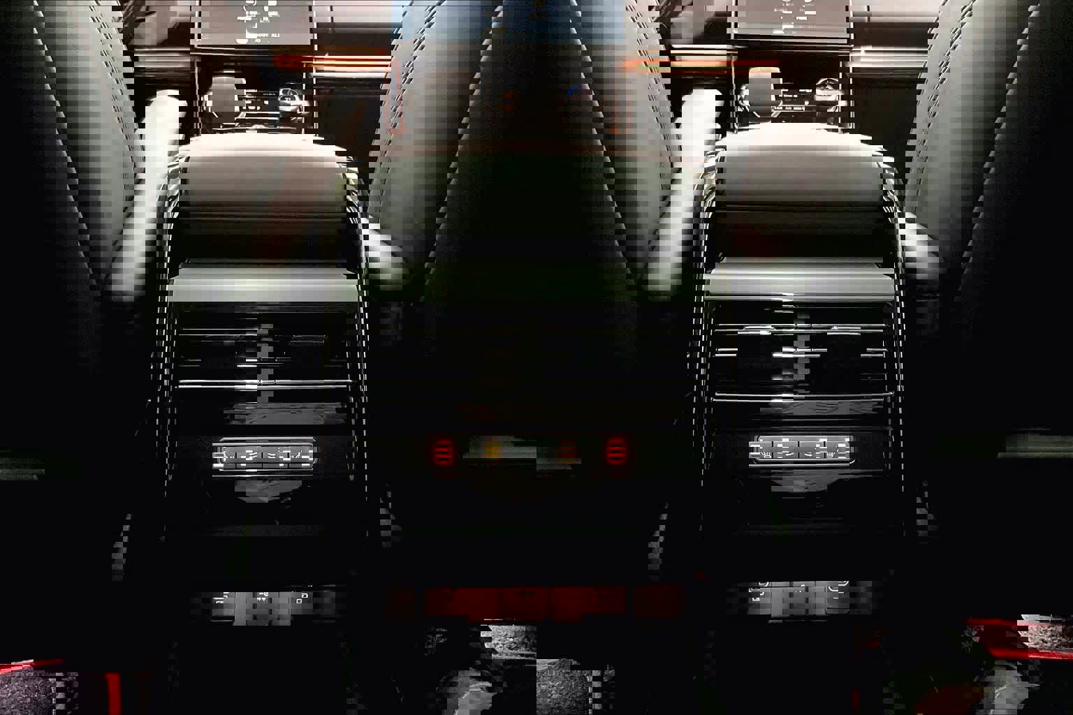 Used 2023 Land Rover Range Rover Sport SE image 35