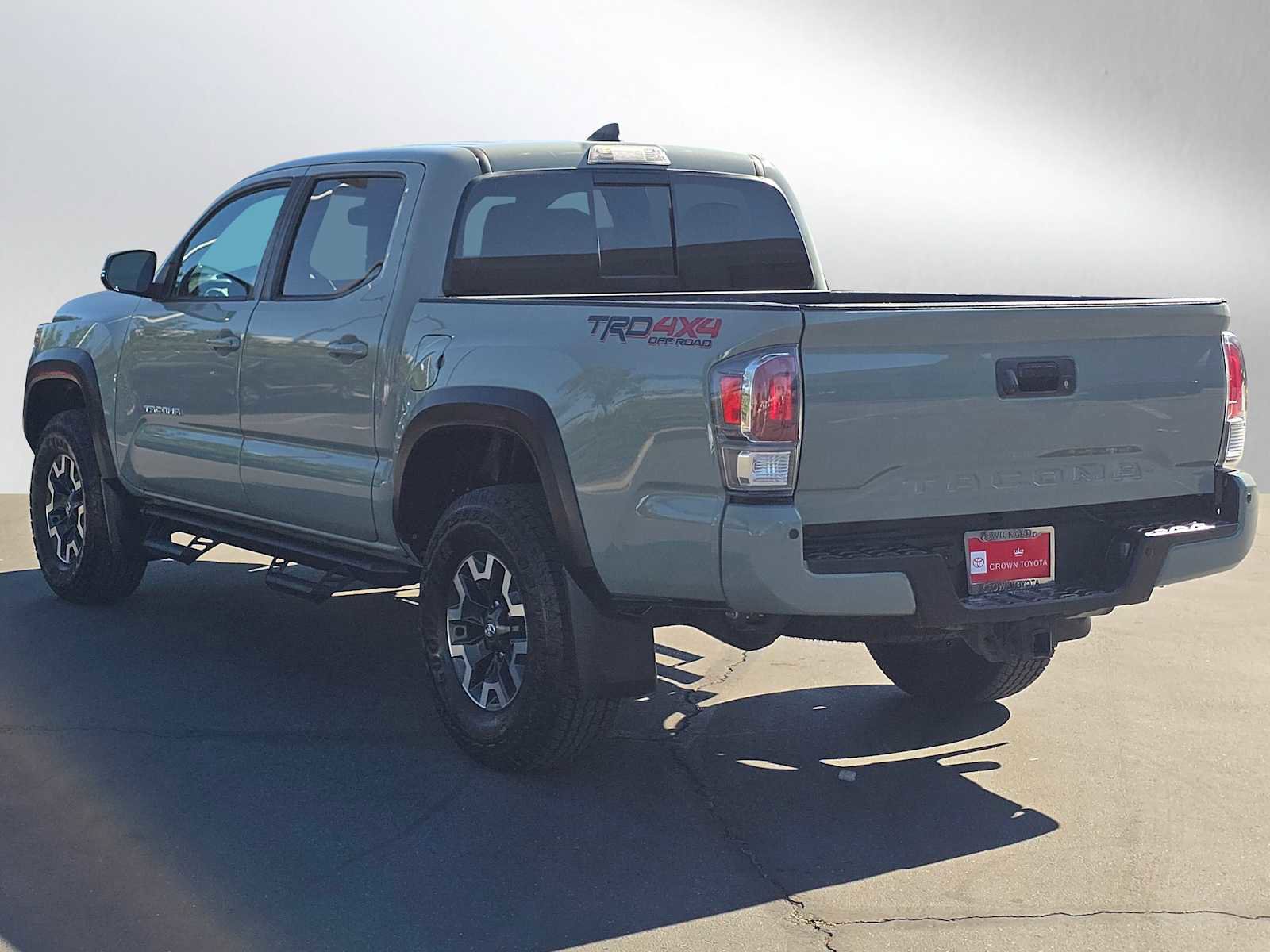 Used 2022 Toyota Tacoma TRD Off-Road image 5