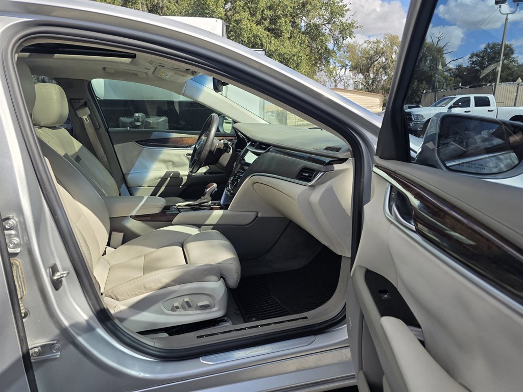 Used 2013 Cadillac XTS Platinum image 26