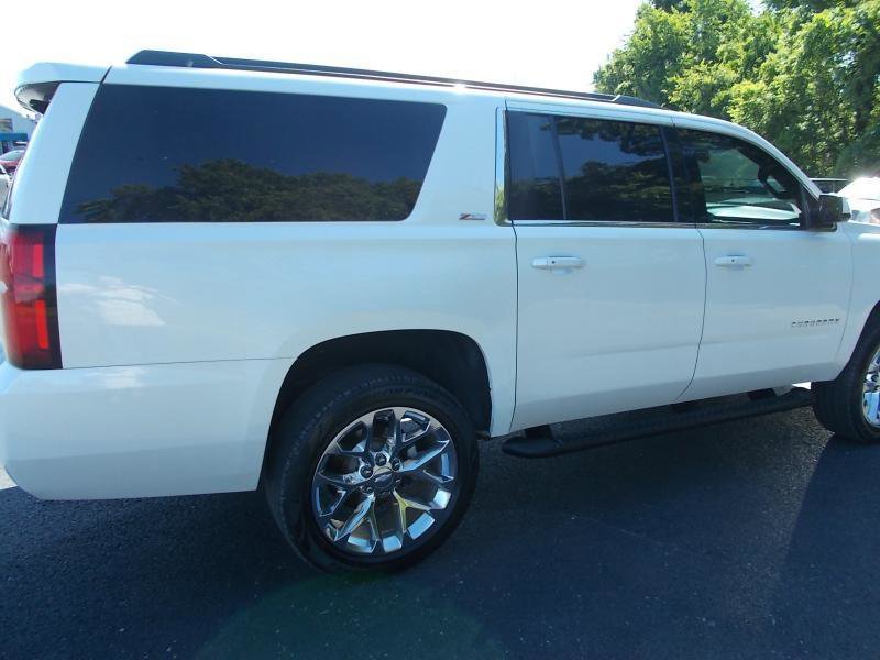 Used 2018 Chevrolet Suburban LT AWD/4WD image 14
