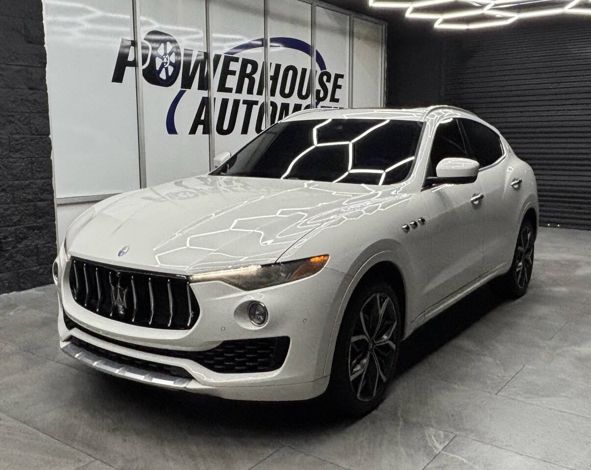 Used 2017 Maserati Levante w/ Luxury Package AWD/4WD image 2