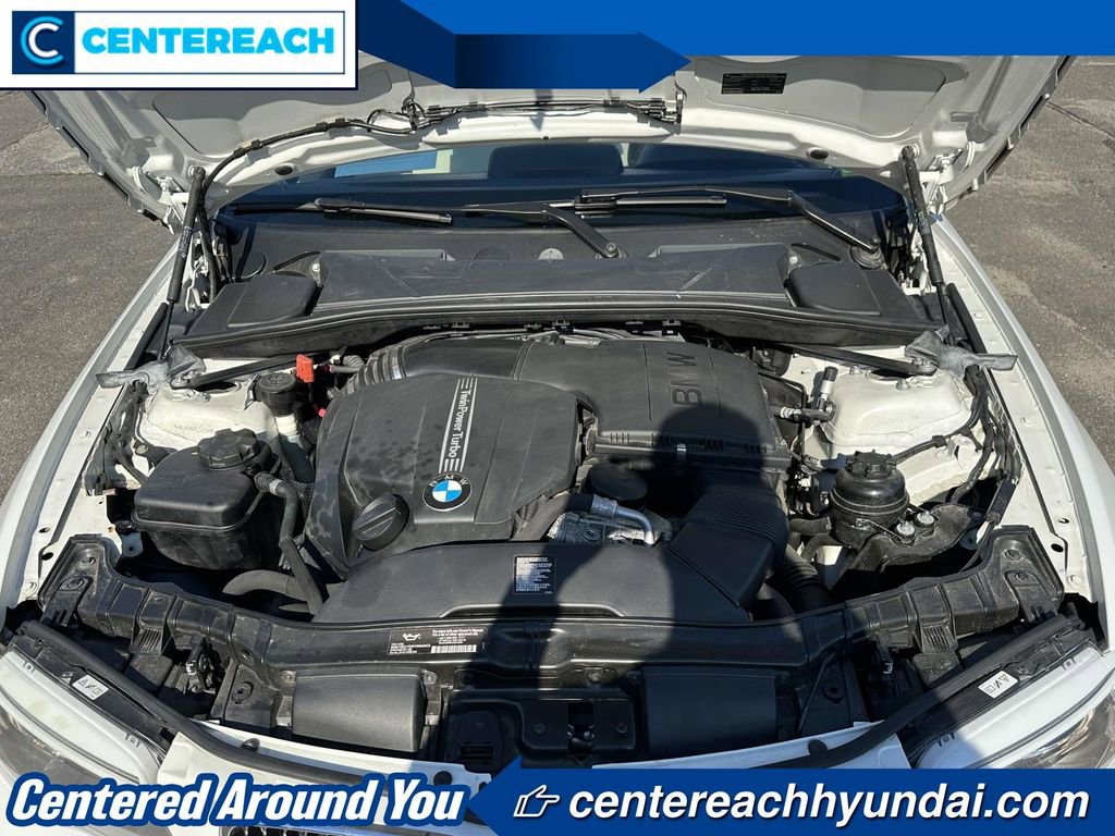 Used 2013 BMW 135i Convertible RWD image 9