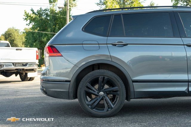 Used 2024 Volkswagen Tiguan SE R-Line image 5
