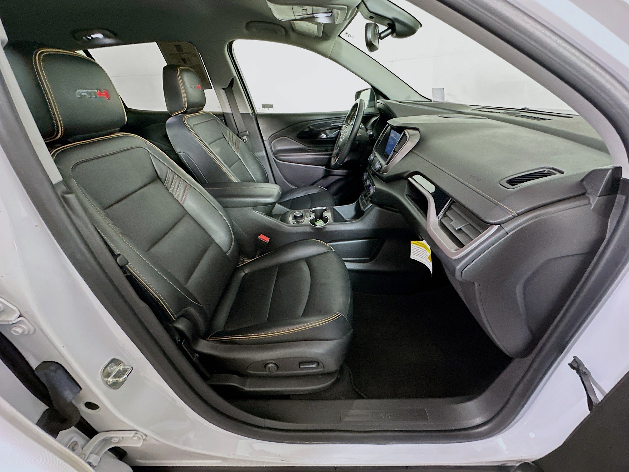 Used 2024 GMC Terrain AT4 w/ Infotainment Package II AWD/4WD image 31