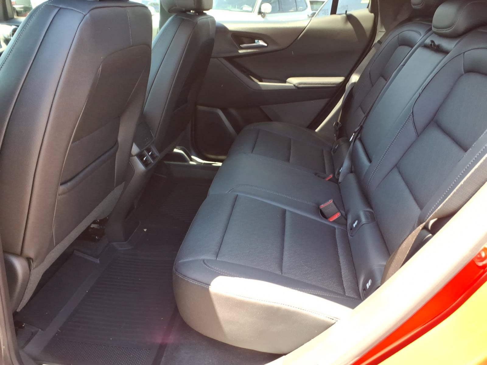 Certified 2026 Chevrolet Equinox LT w/ Convenience Package II FWD image 13