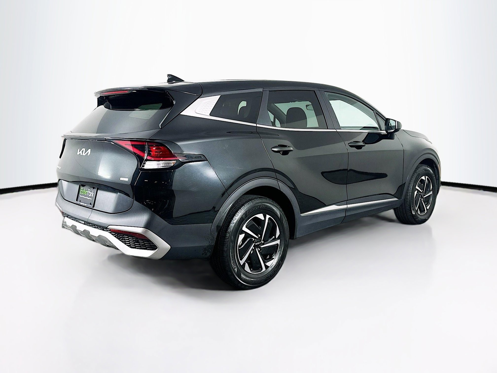 Used 2023 Kia Sportage LX image 9