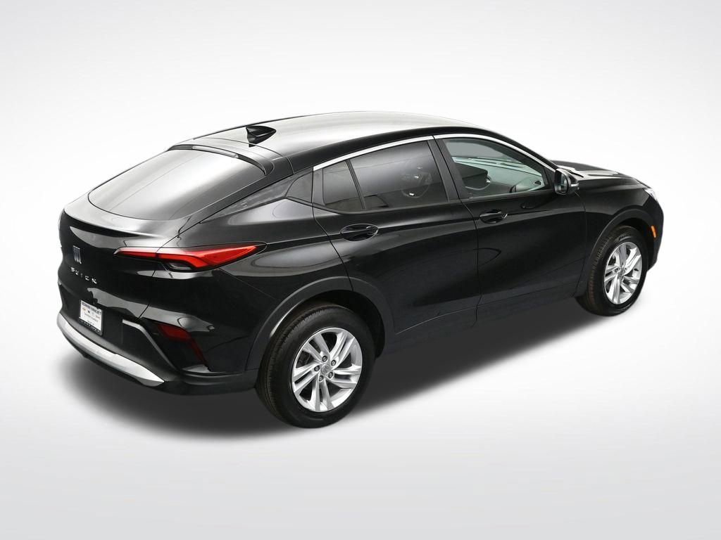 Used 2024 Buick Envista Preferred w/ Advanced Safety Package FWD image 20