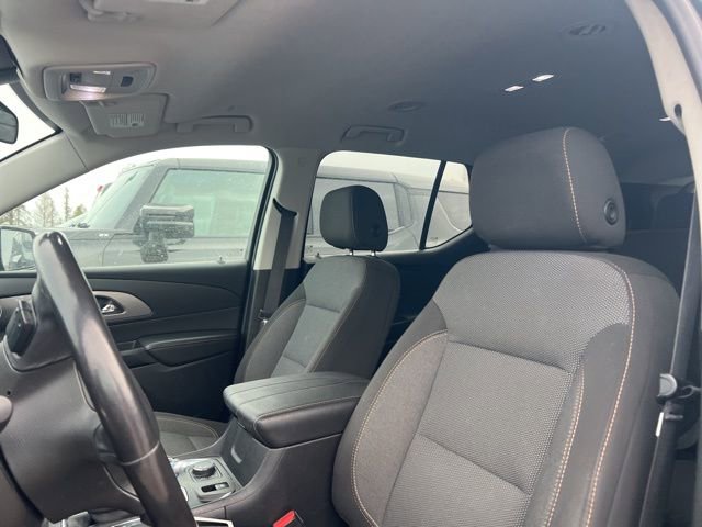 Used 2020 Chevrolet Traverse LT w/ Driver Confidence II Package AWD/4WD image 16