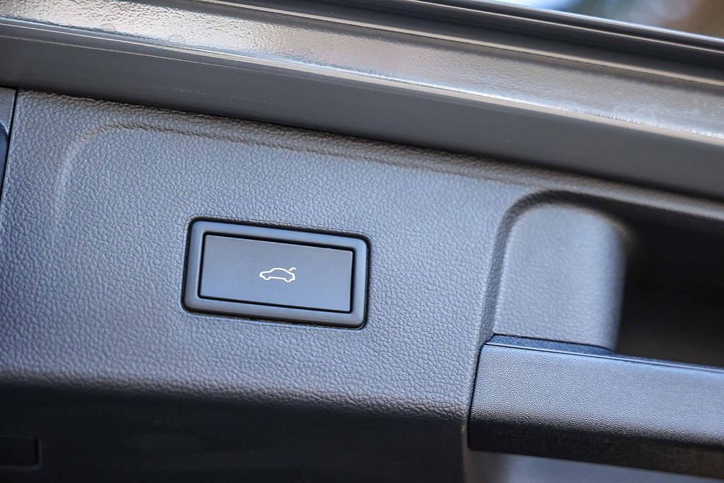 New 2026 Volkswagen Atlas SE image 38