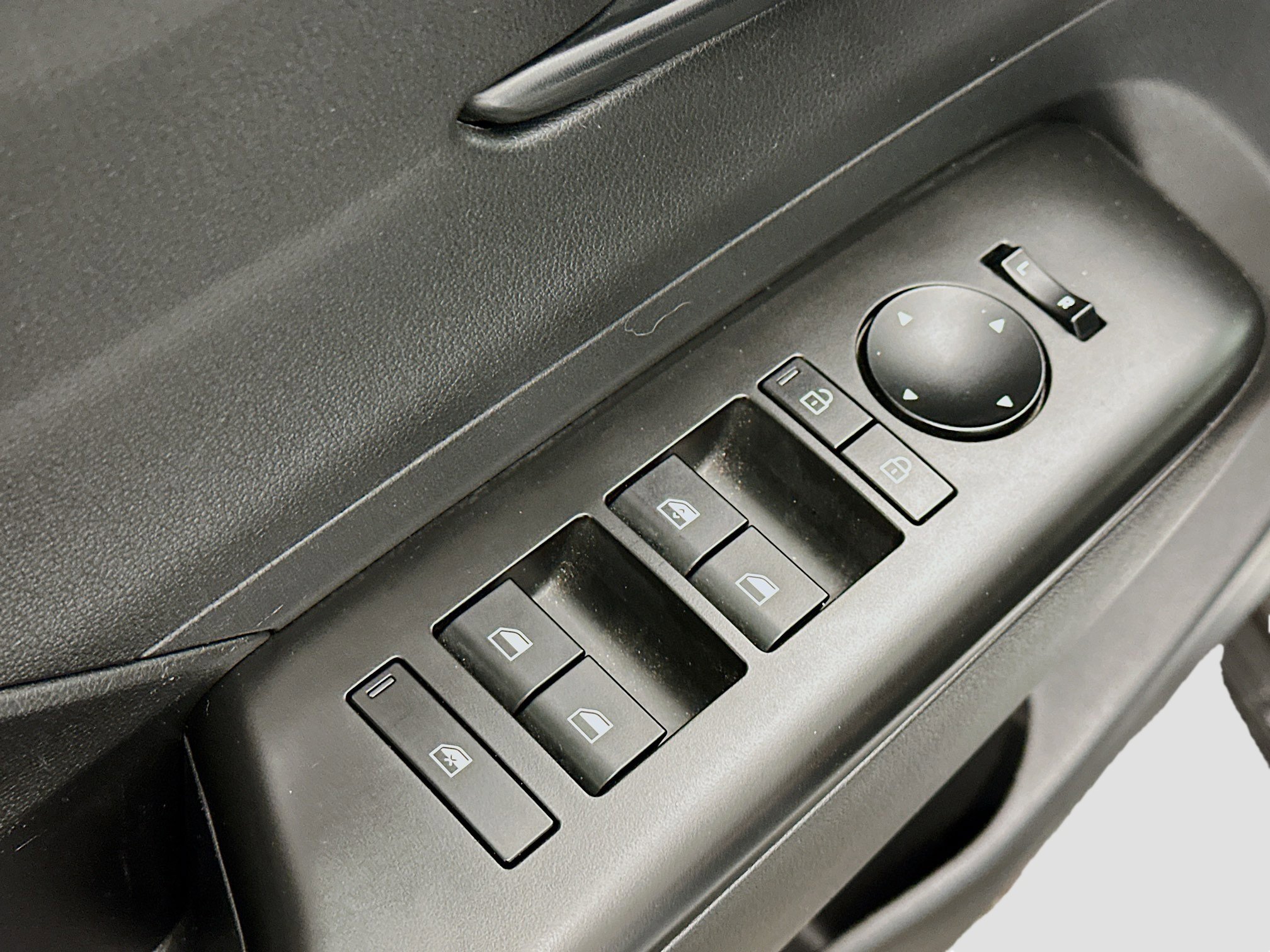 Used 2025 Hyundai Kona SEL image 15