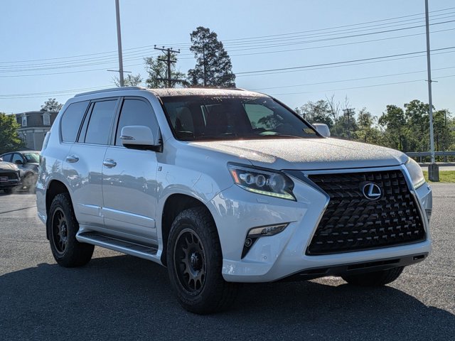 Used 2014 Lexus GX 460 w/ Premium Package AWD/4WD image 3
