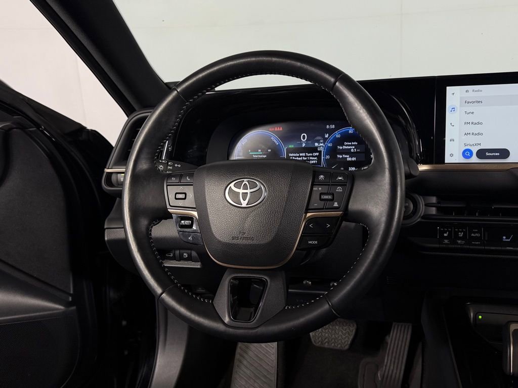 Used 2025 Toyota Crown XLE image 16