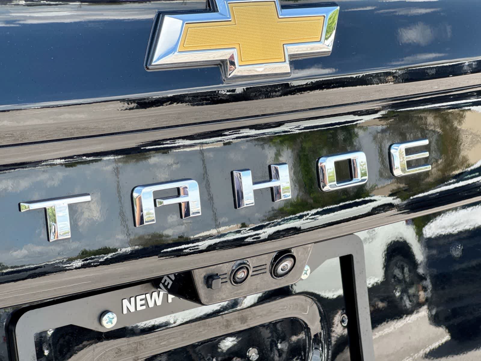 Used 2025 Chevrolet Tahoe High Country AWD/4WD image 19