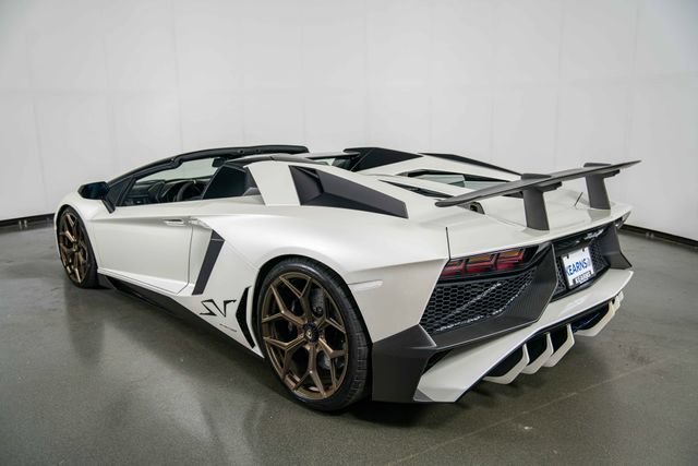 Used 2016 Lamborghini Aventador LP 750-4 Superveloce AWD/4WD image 6