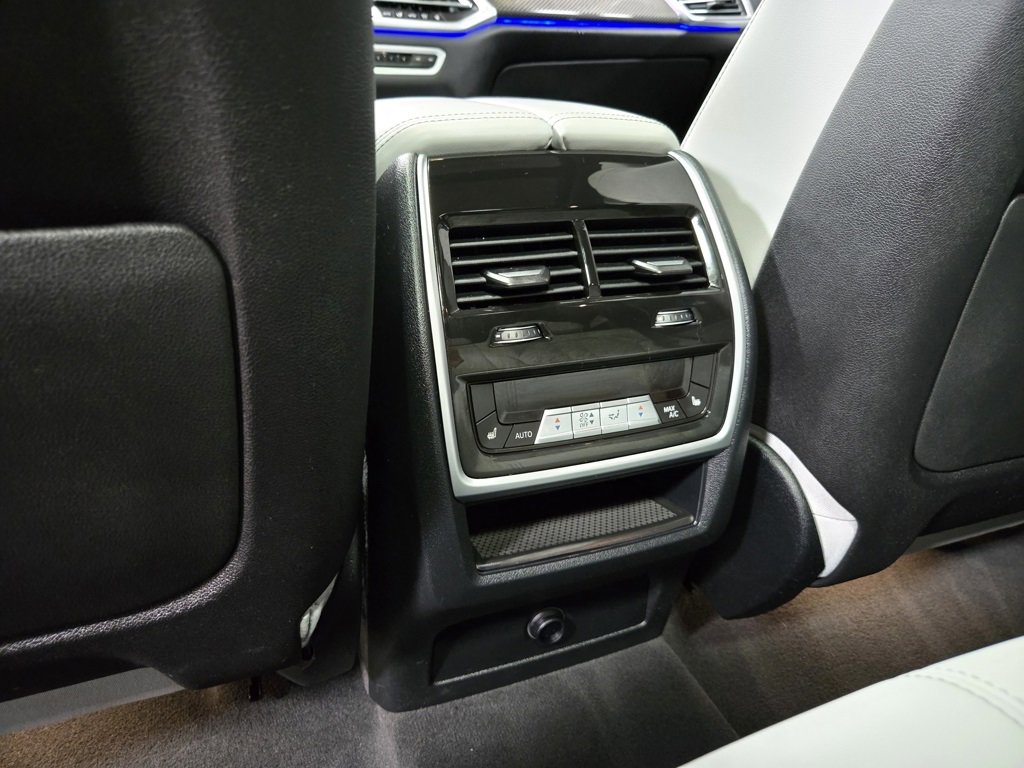 Used 2023 BMW X5 M50i w/ Executive Package image 40
