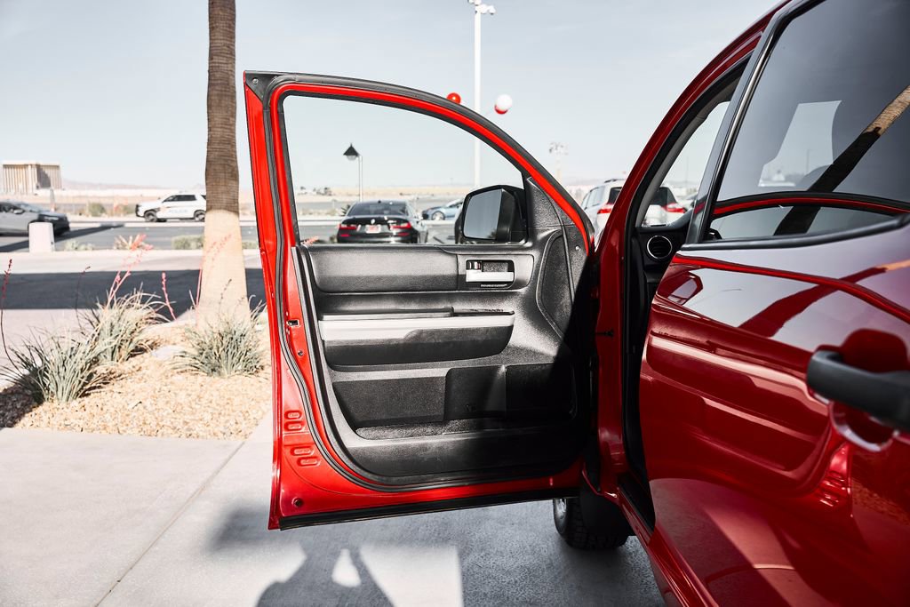 Used 2019 Toyota Tundra SR5 w/ TRD Off Road Package image 18