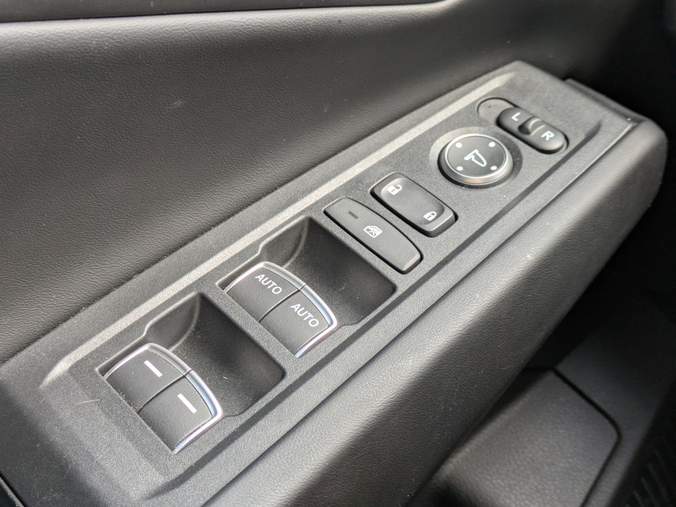 Used 2023 Honda Accord EX-L image 24