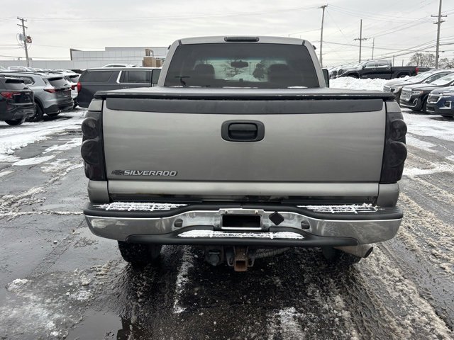 Used 2006 Chevrolet Silverado 2500 LT w/ Snow Plow Prep Package image 6