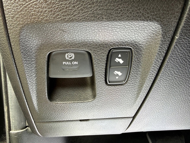 Used 2019 RAM 1500 Sport w/ Level 2 Equipment Group AWD/4WD image 17