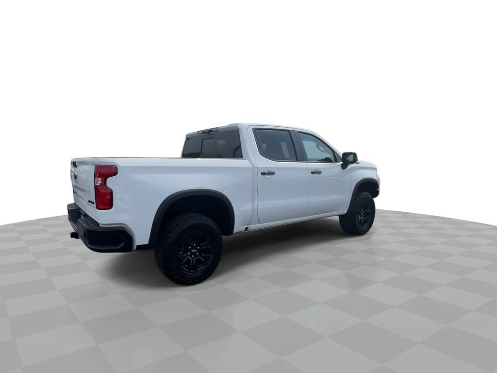 New 2026 Chevrolet Silverado 1500 ZR2 w/ LPO, Dark Essentials Package AWD/4WD image 8