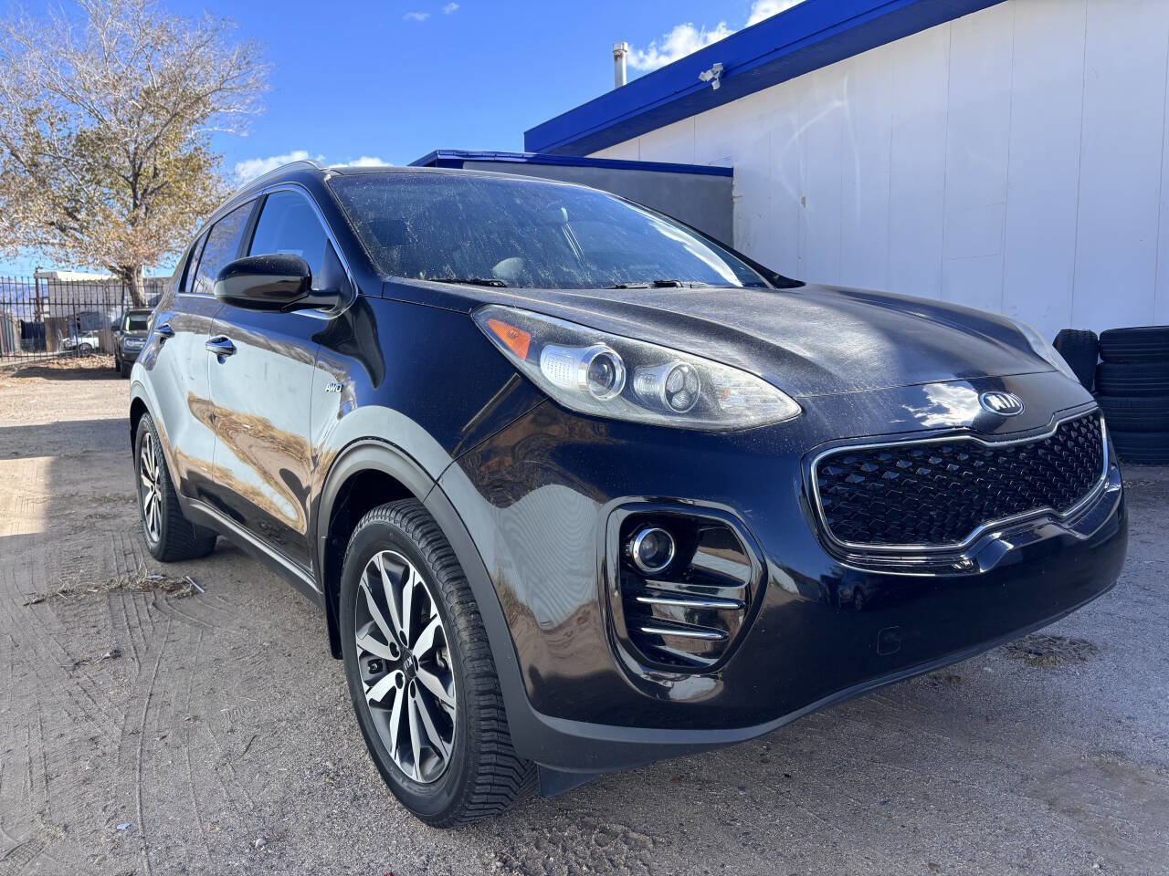 Used 2017 Kia Sportage EX image 2