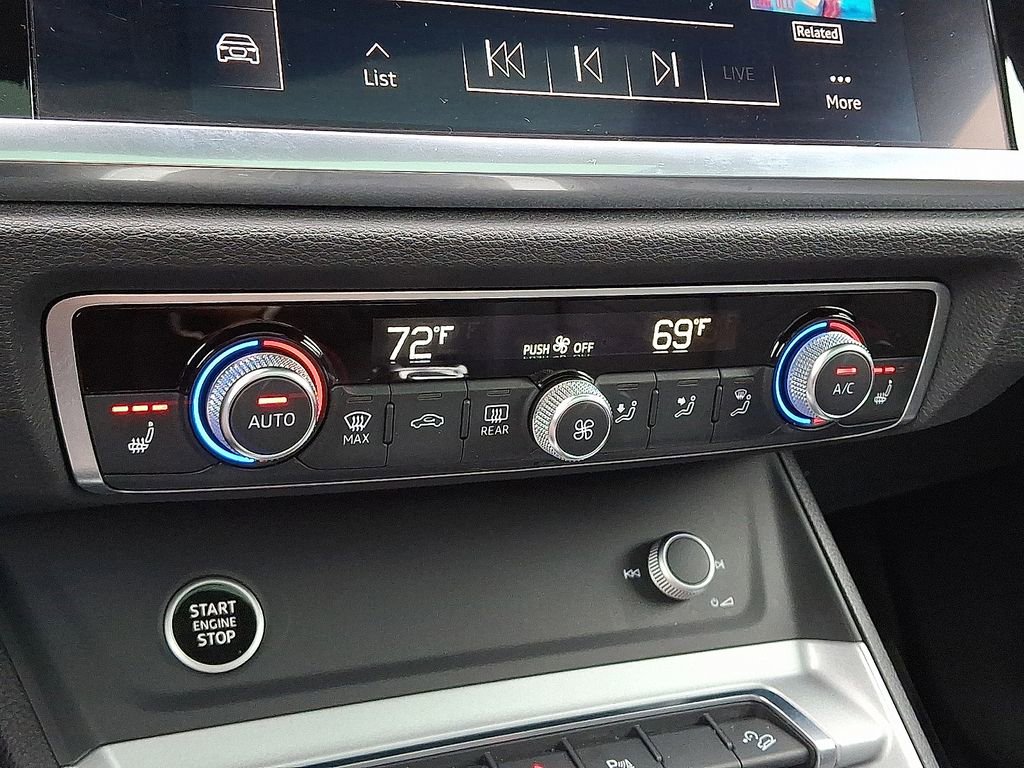 Used 2022 Audi Q3 2.0T Premium Plus w/ Premium Plus Package image 11