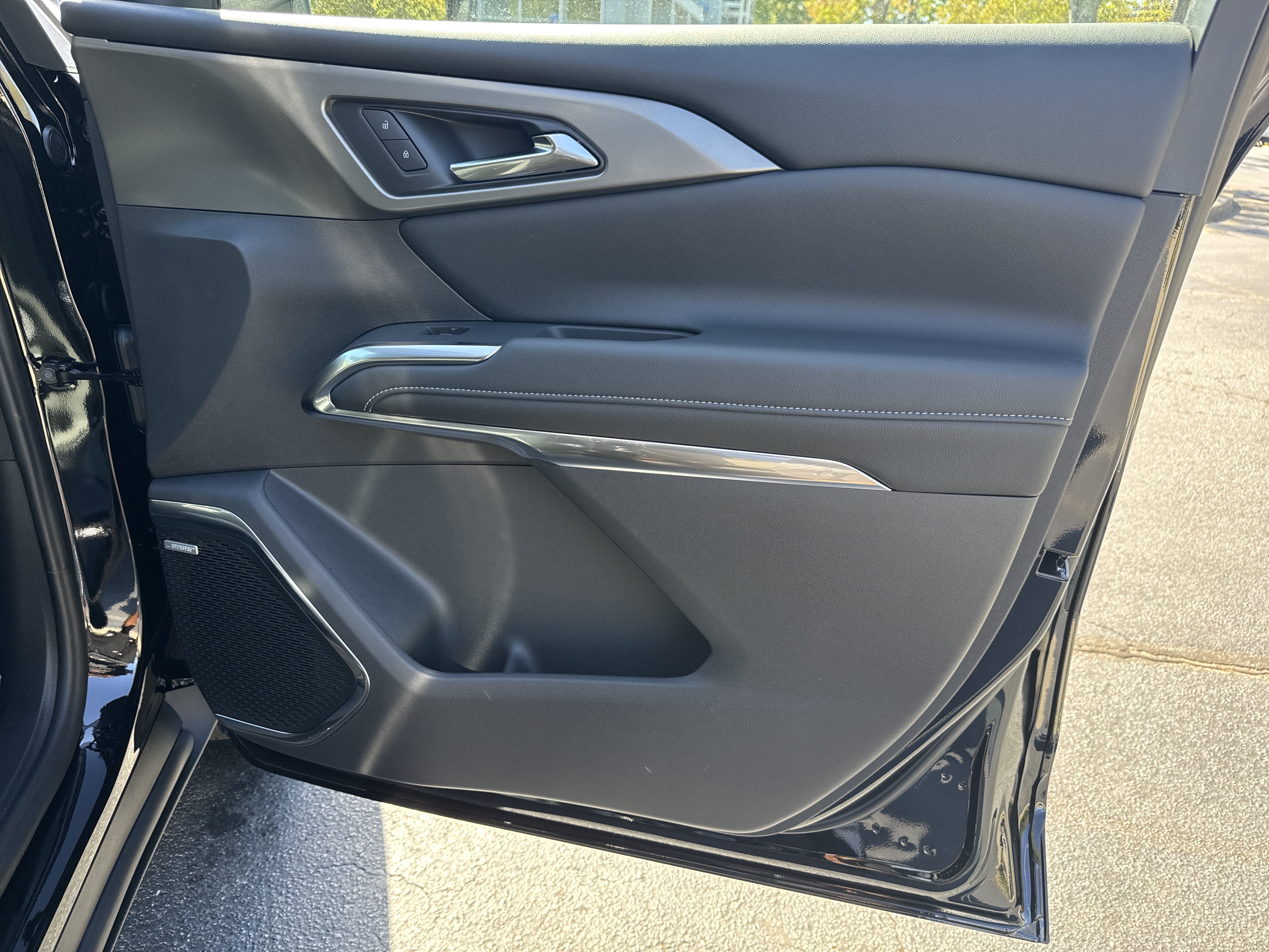 New 2027 Chevrolet Traverse LT w/ Enhanced Driving Package FWD image 14