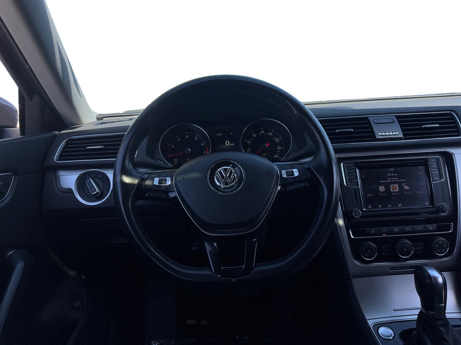 Used 2019 Volkswagen Passat 2.0T Wolfsburg w/ Wheels & Sunroof Package FWD image 12