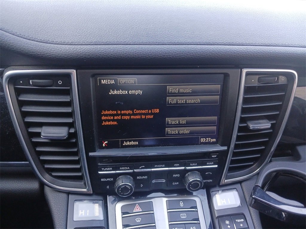 Used 2013 Porsche Panamera S image 20