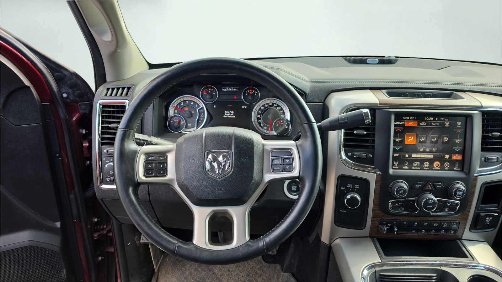 Used 2017 RAM 3500 Laramie AWD/4WD image 15