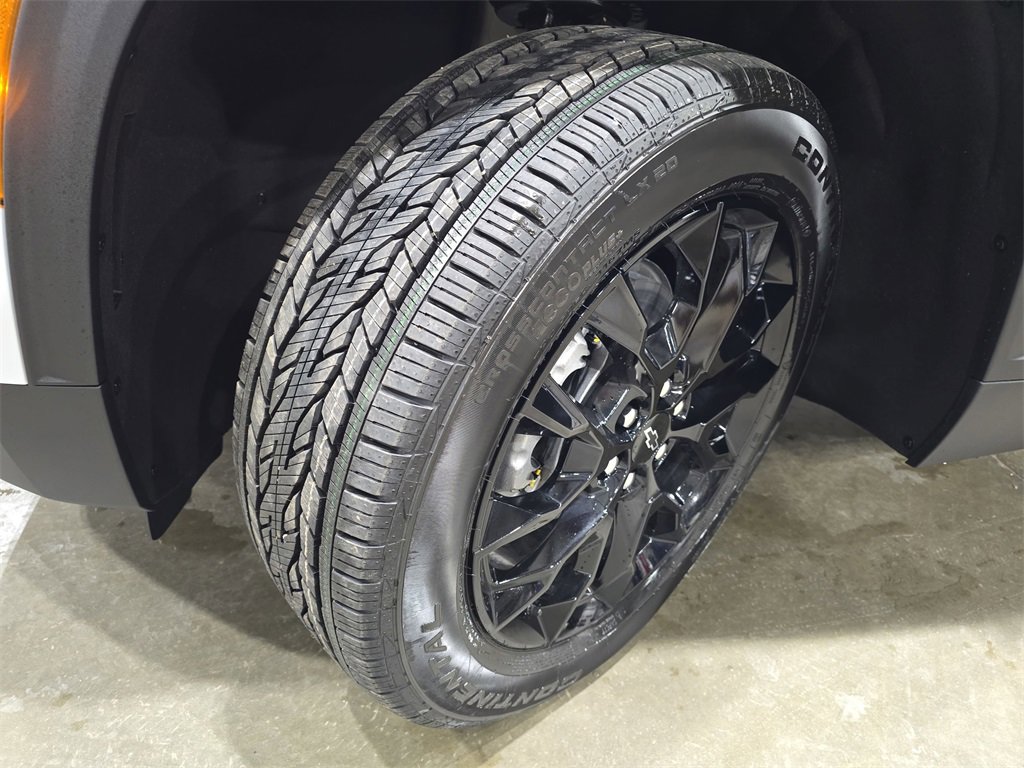 New 2026 Chevrolet Traverse LT w/ Enhanced Driving Package image 32