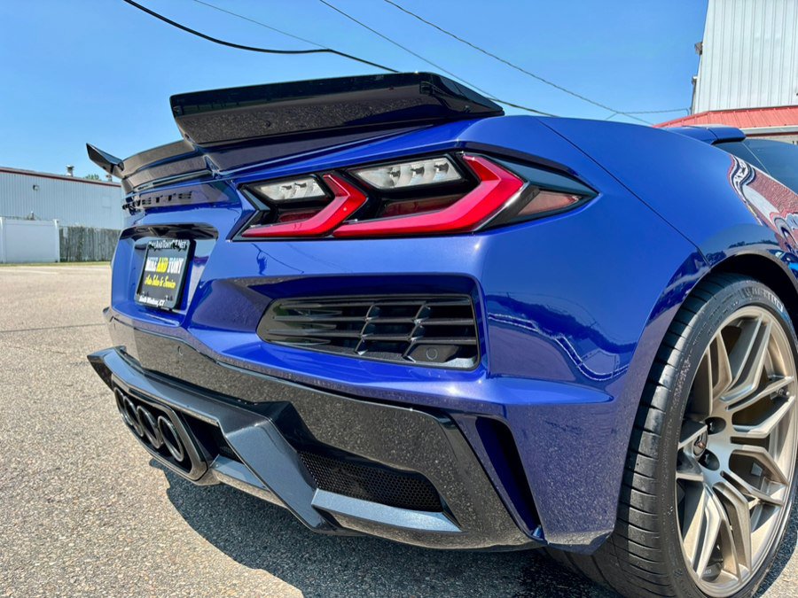Used 2025 Chevrolet Corvette Z06 RWD image 43