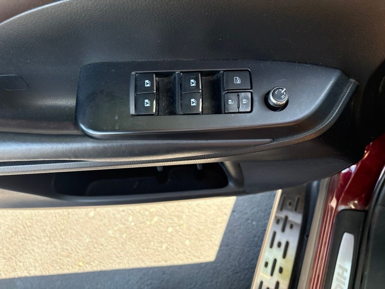 Used 2018 Toyota Highlander Limited AWD/4WD image 13