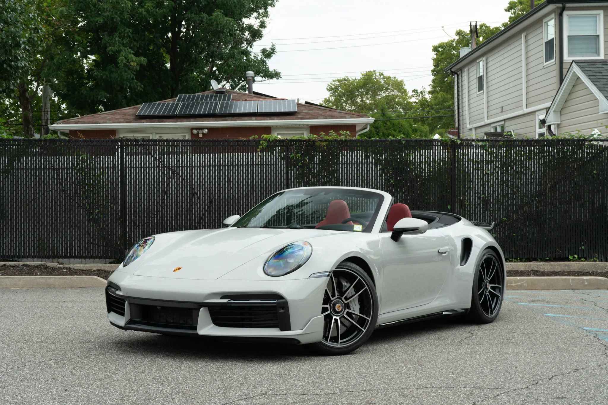 Used 2024 Porsche 911 Cabriolet AWD/4WD image 3