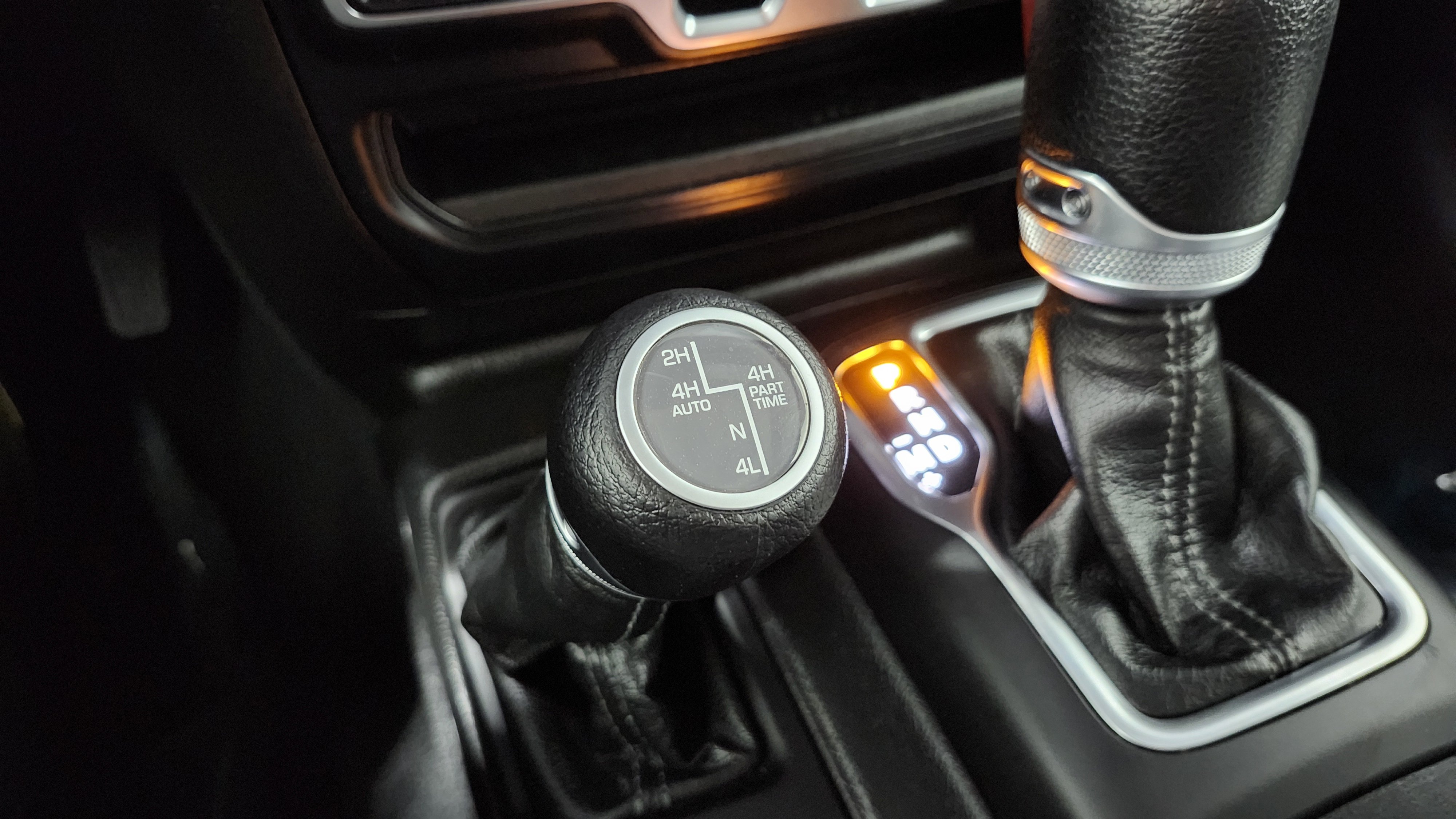 Used 2024 Jeep Wrangler Sport S w/ Convenience Group image 9