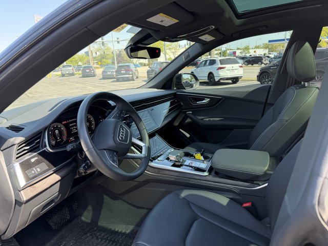 Used 2023 Audi Q8 Prestige AWD/4WD image 5