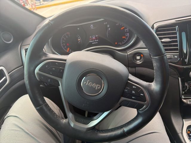 Used 2020 Jeep Grand Cherokee Altitude image 25