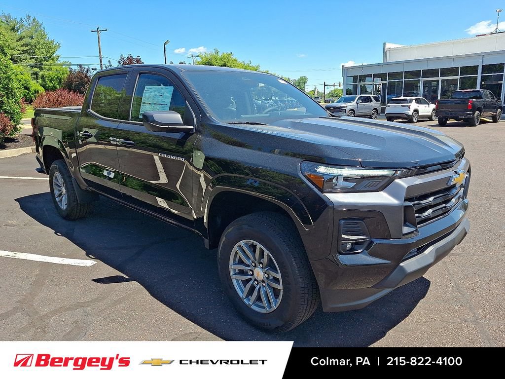 New 2026 Chevrolet Colorado LT w/ LT Convenience Package AWD/4WD image 2