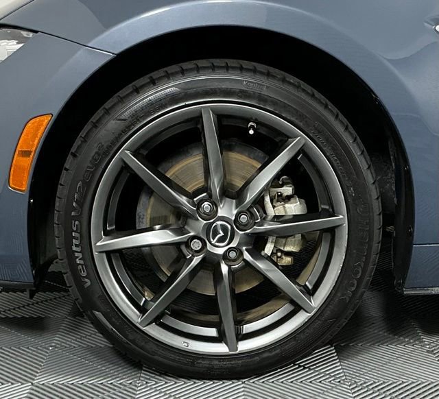 Used 2020 MAZDA MX-5 Miata RF Grand Touring RWD image 13