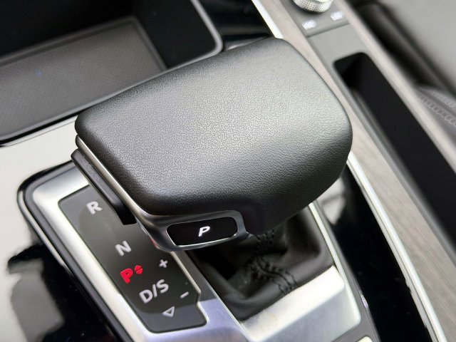 Certified 2023 Audi Q5 2.0T Premium Plus w/ Premium Plus Package AWD/4WD image 32