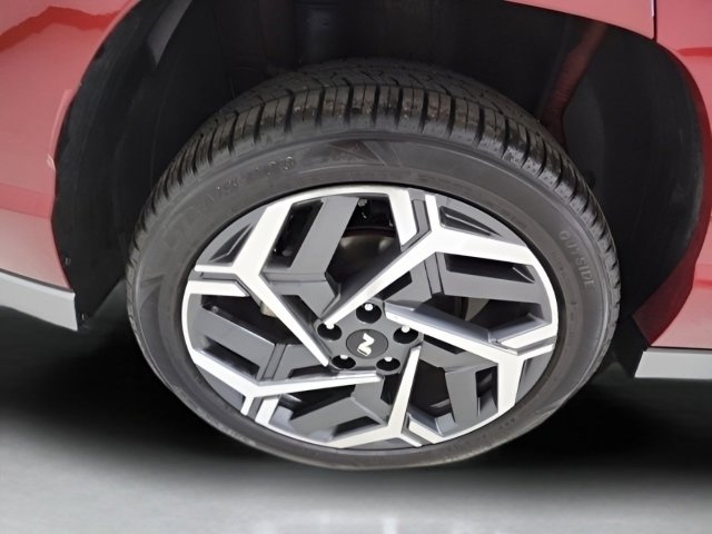 Used 2024 Hyundai Kona N Line image 9