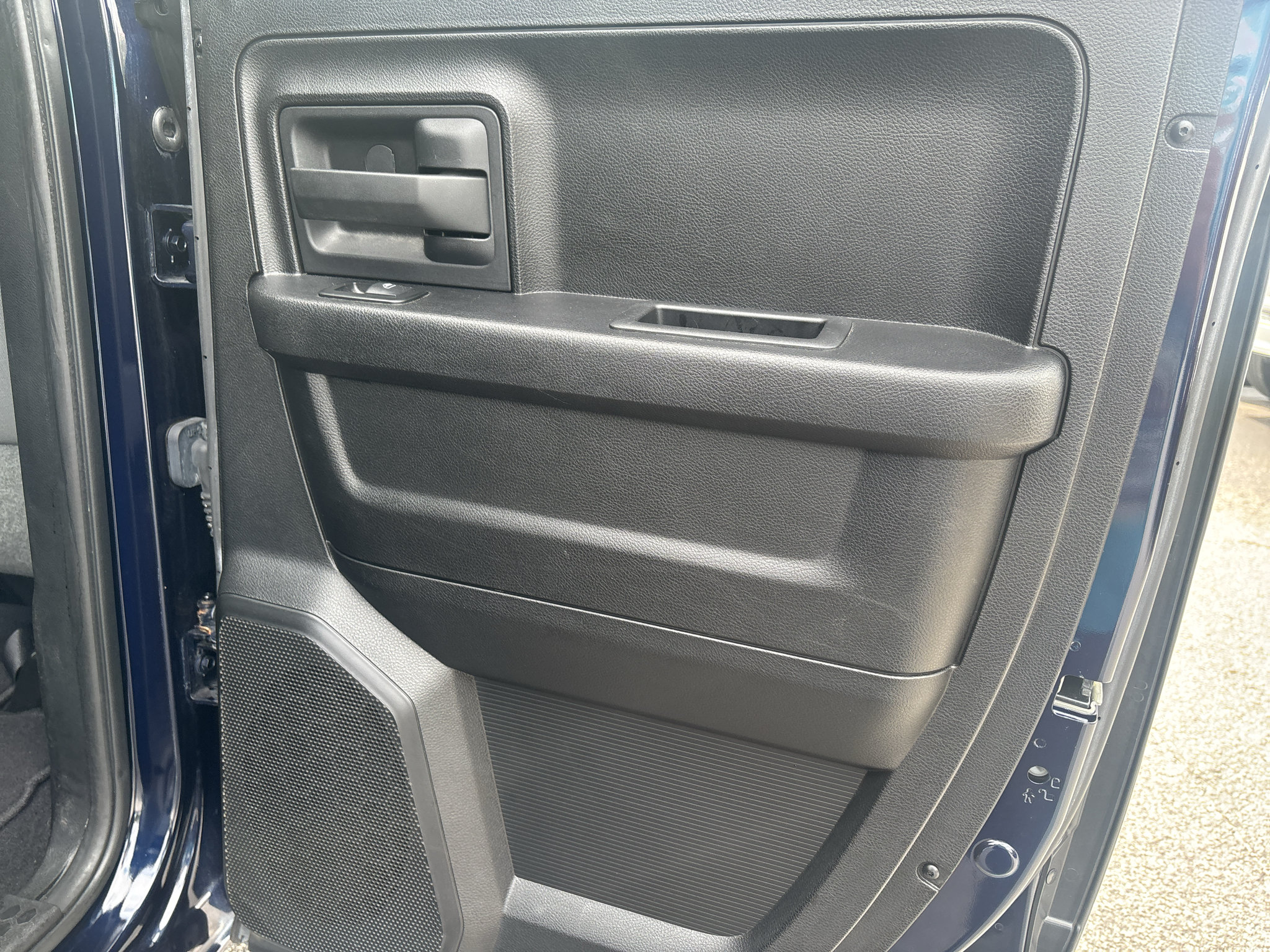 Used 2013 RAM 1500 Express RWD image 17