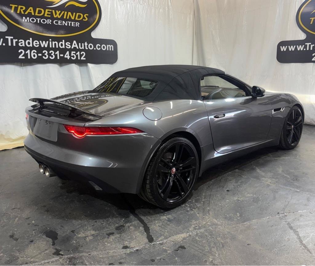 Used 2017 Jaguar F-TYPE Convertible RWD image 10