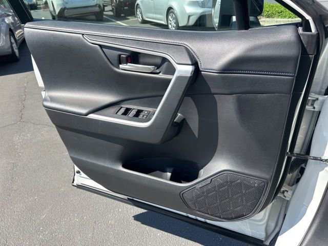 Used 2022 Toyota RAV4 XSE image 31