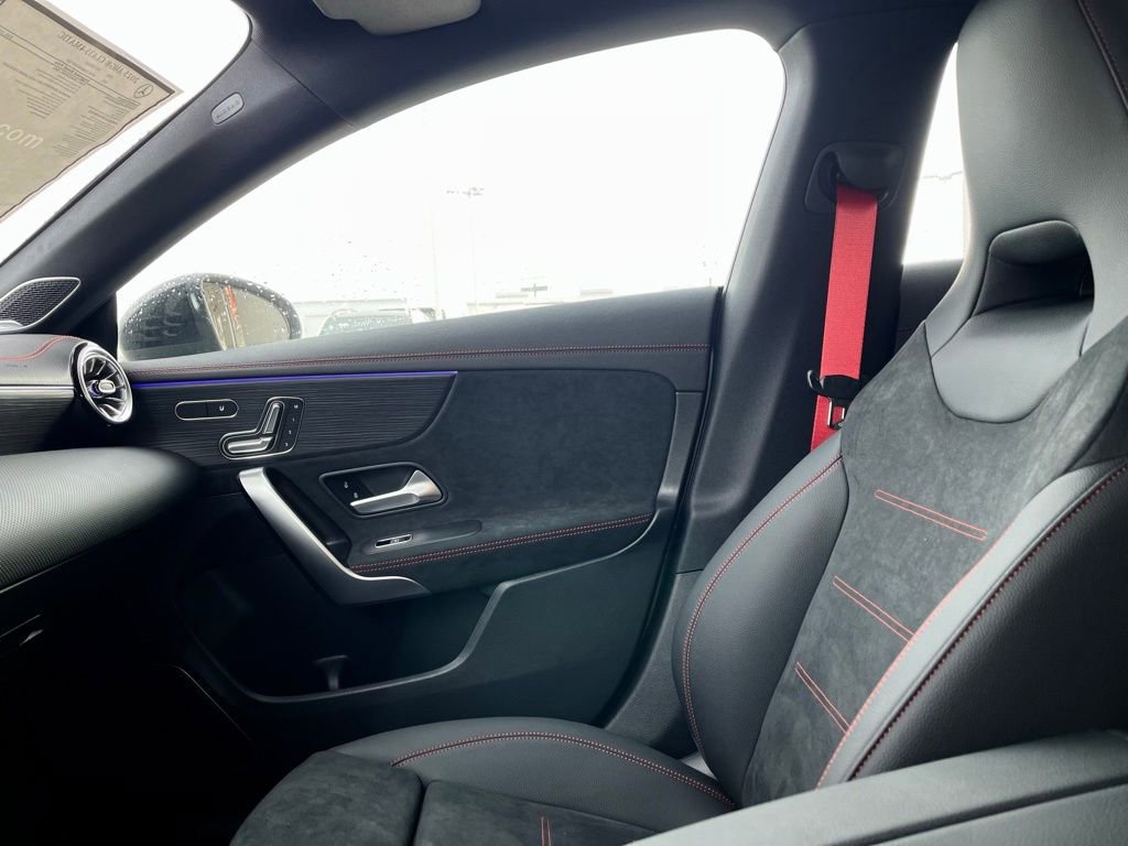 New 2025 Mercedes-Benz CLA 35 AMG 4MATIC image 47