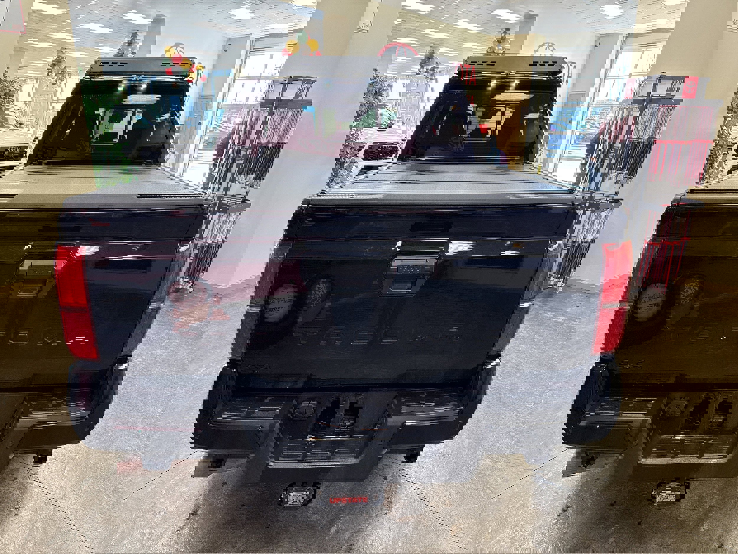 Used 2025 Toyota Tacoma TRD Off-Road w/ TRD Off Road Upgrade Package image 8