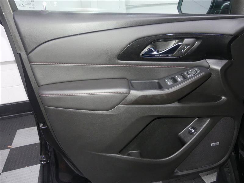 Used 2022 Chevrolet Traverse RS w/ LPO, Floor Liner Package AWD/4WD image 18