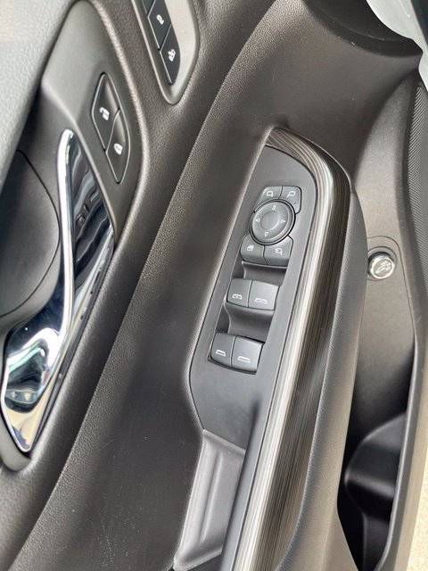 Certified 2023 GMC Acadia SLT w/ Elevation Edition AWD/4WD image 15