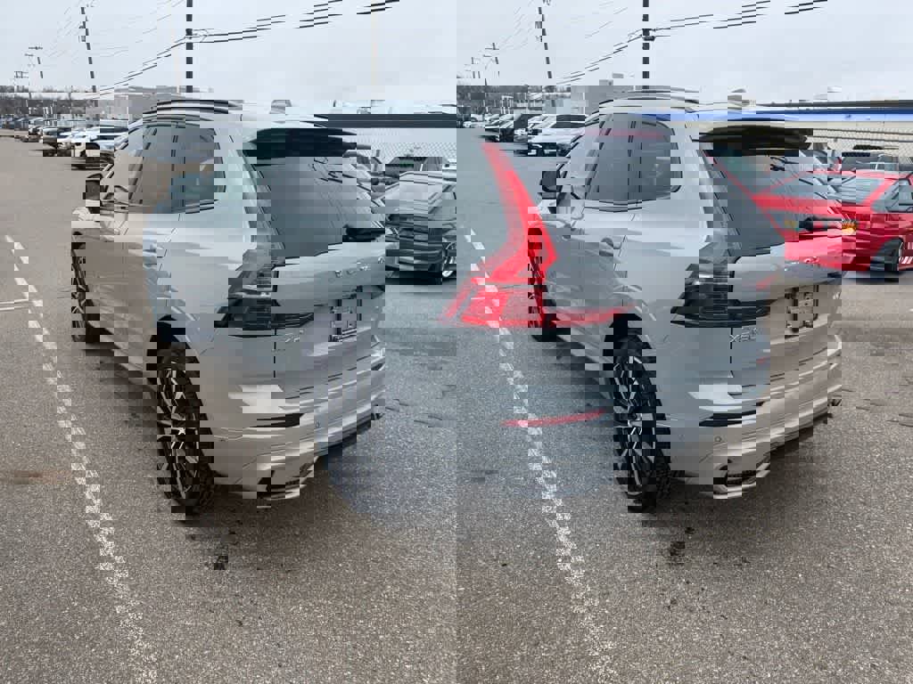 Used 2025 Volvo XC60 B5 Ultra image 6